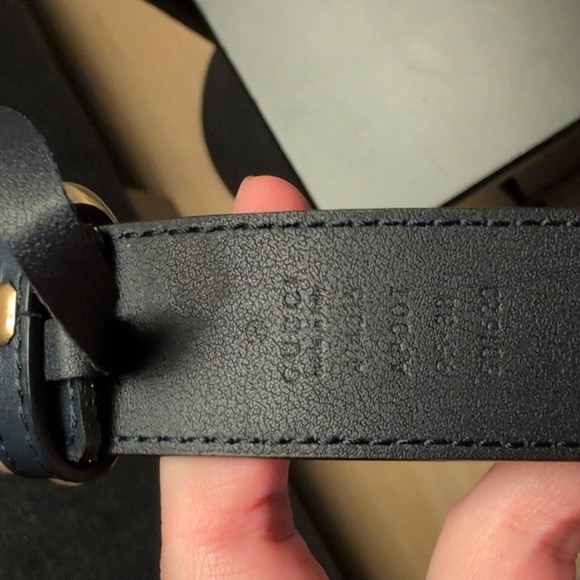 Gucci GG 3 cm gold buckle navy belt - Picture 7 of 8